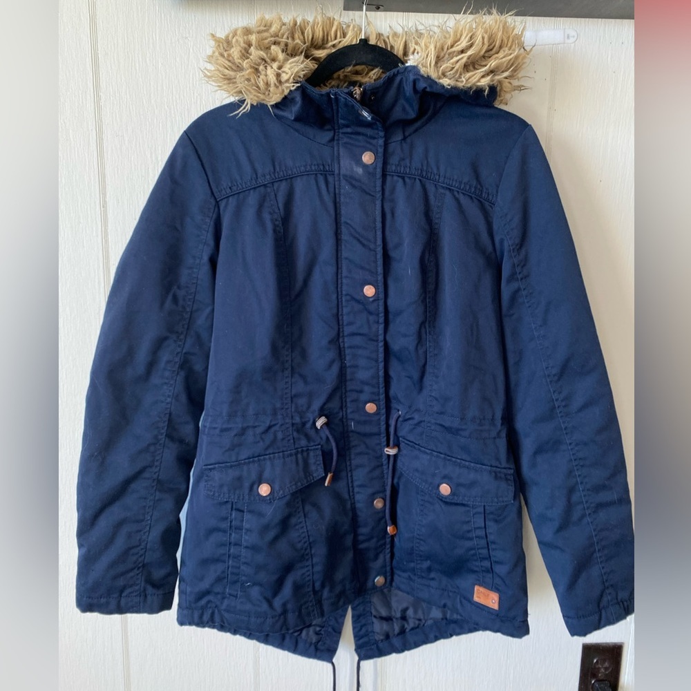 Only royal blue winter parka jacket with faux fur trim hood